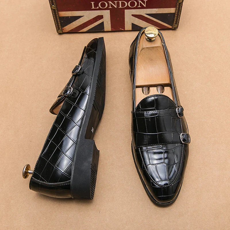 Gladleren schoenen met krokodillenmotief
