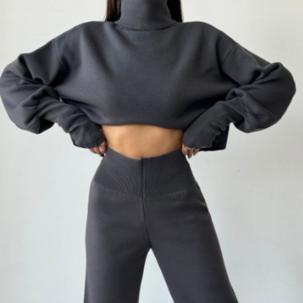 Damesset met coltrui en lange broek