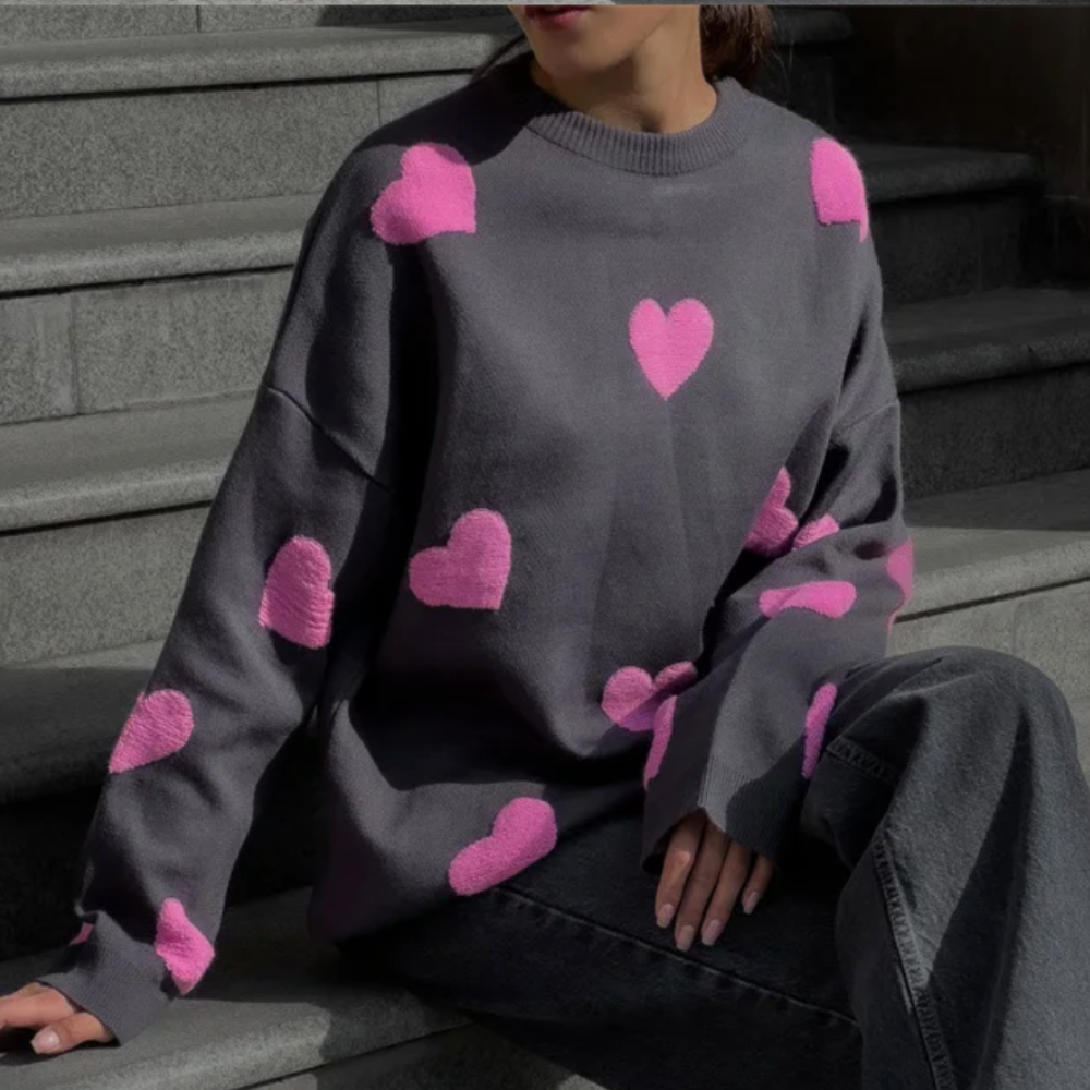 Gebreide trui met geborduurd hart voor dames