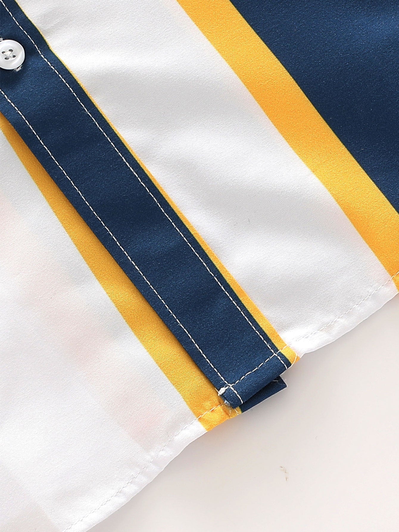 Gestreept overhemd met knoopsluiting