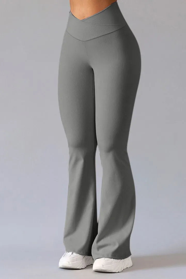 Geribde sportbroek met een verkorte taille