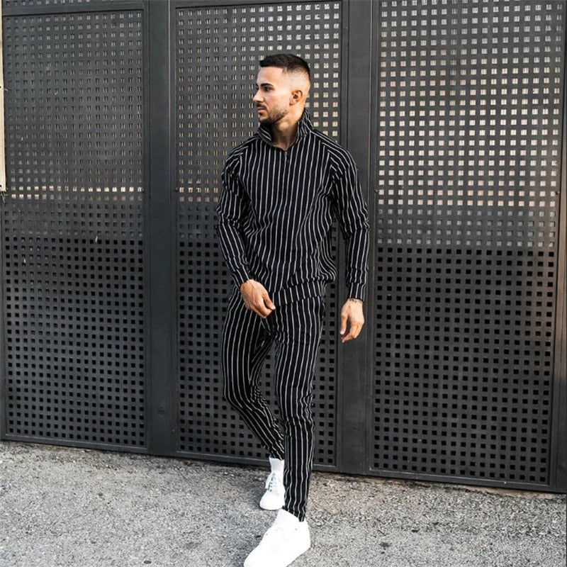 Elegantie in actie: Elegante trainingsset met moderne stijl