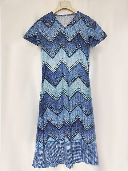 Losse, elegante jurk met abstract patroon