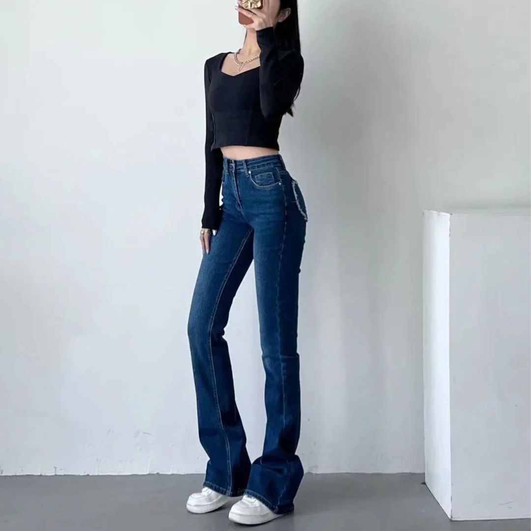 Stijlvolle jeans met hoge taille en hartvormig franje detail