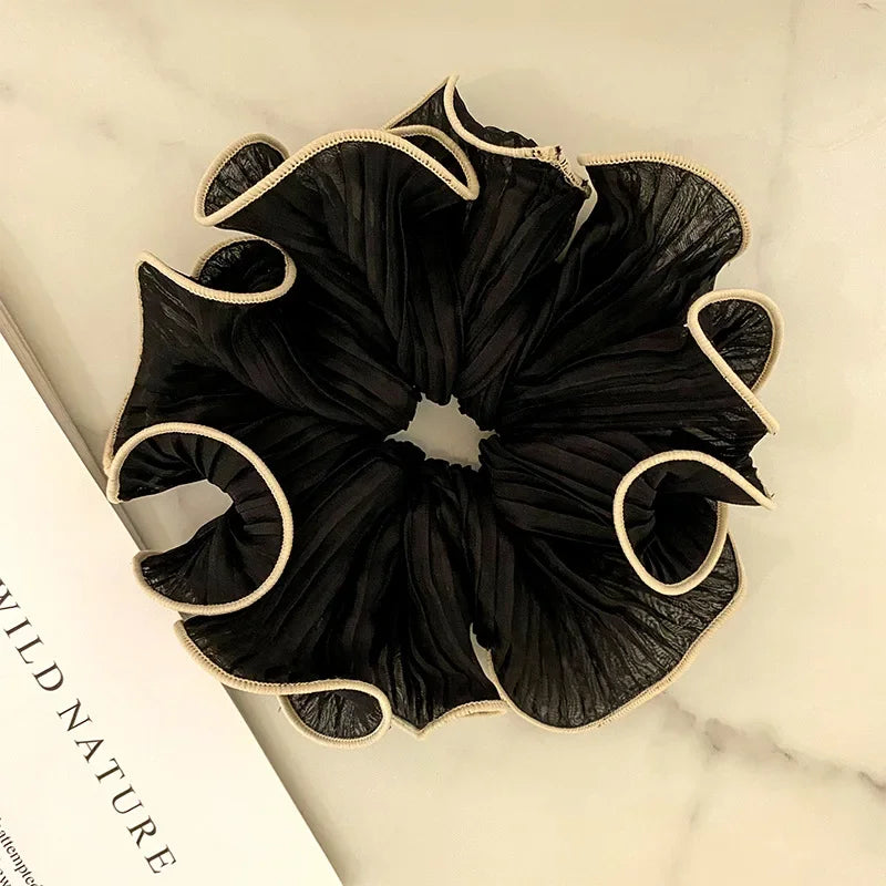 Gevouwen chiffon haarbanden met contrasterende rand