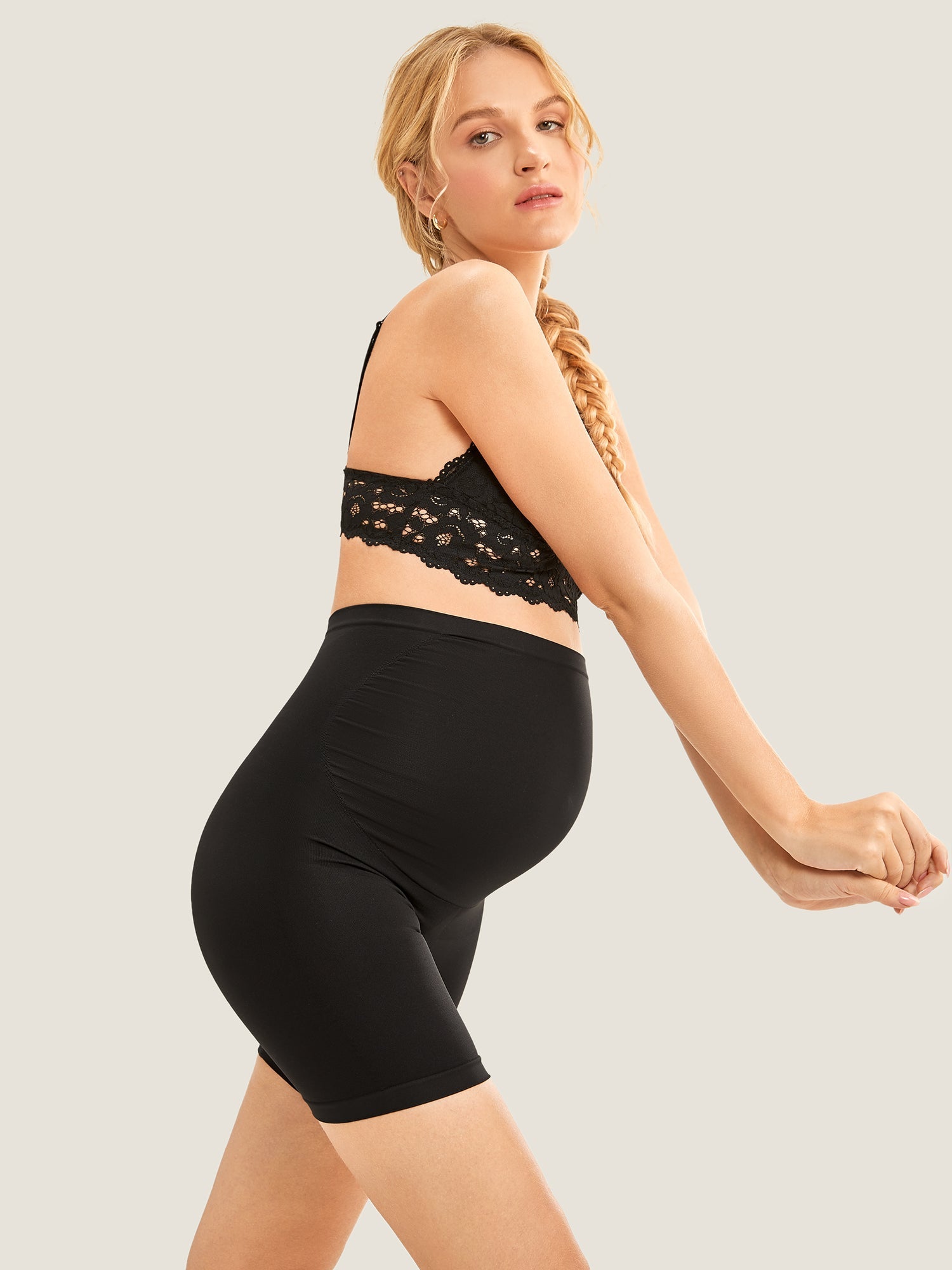 Zwangerschapsshort met hoge taille – naadloze shapewear short voor zwangeren