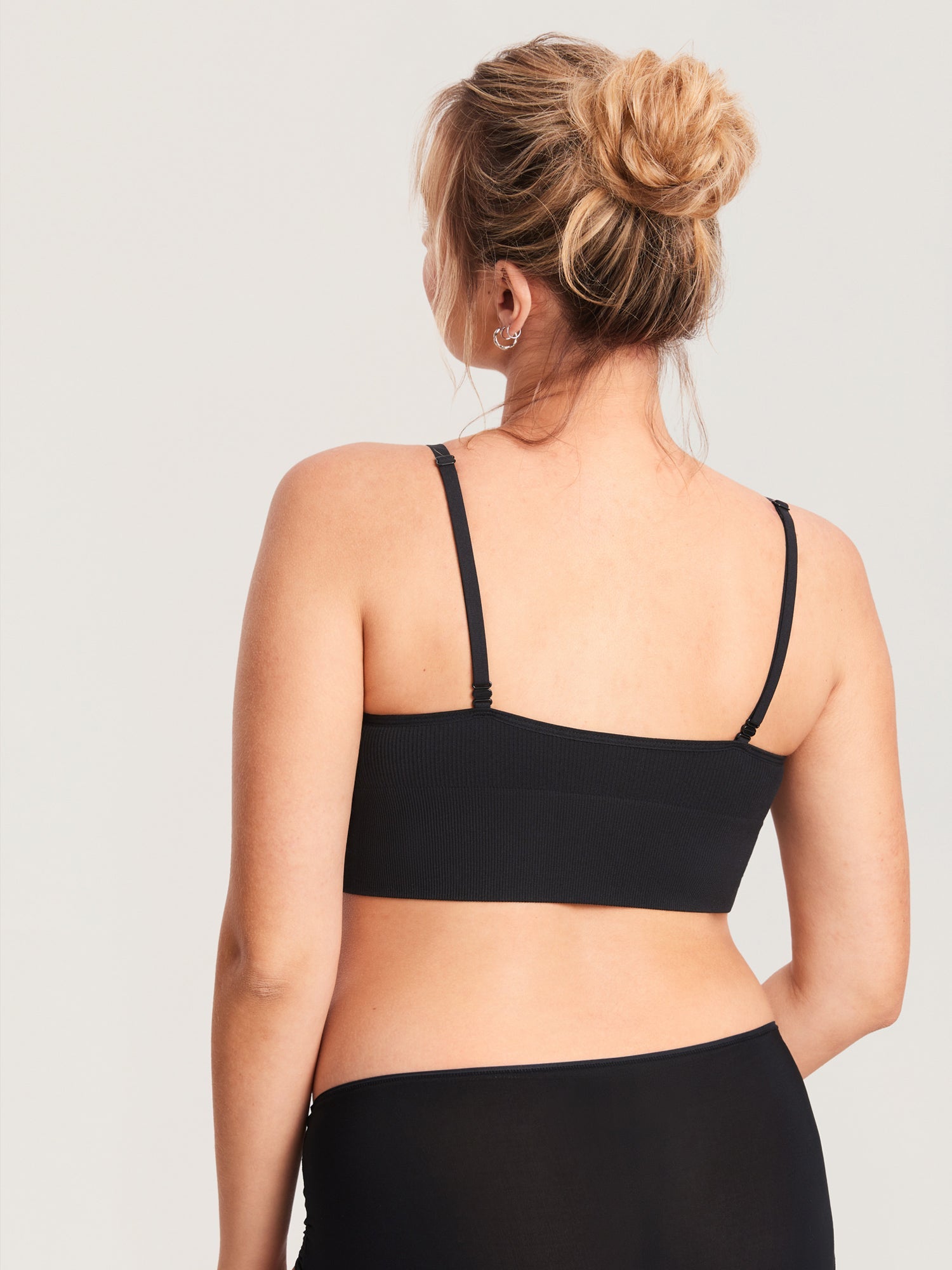 Voedingsbralette in ribstof met V-hals – voedingsbeha zonder beugel