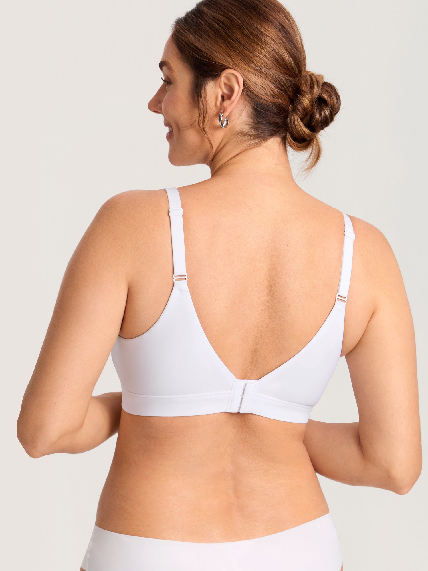 Naadloze voedingsbeha met voorgevormde cups – Inbarely® Plus grote maten