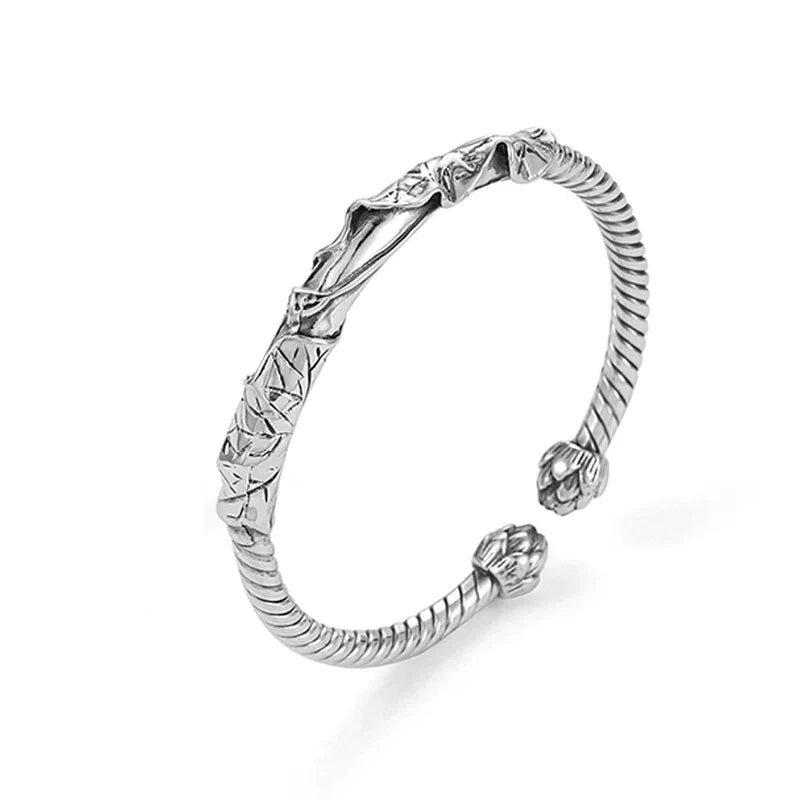 Handgemaakte open armband met lotusdetail