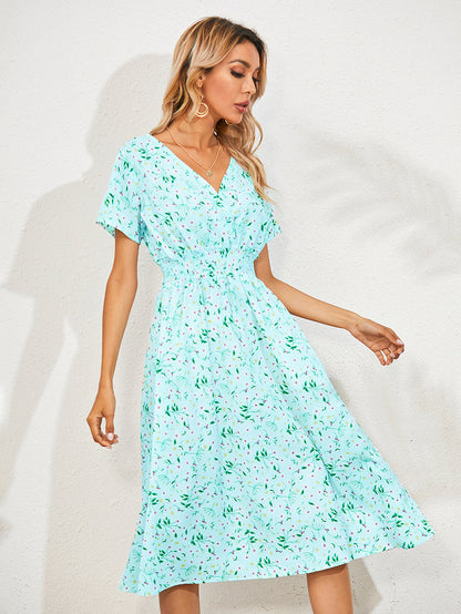 Elegante zomerjurk met bloemenprint
