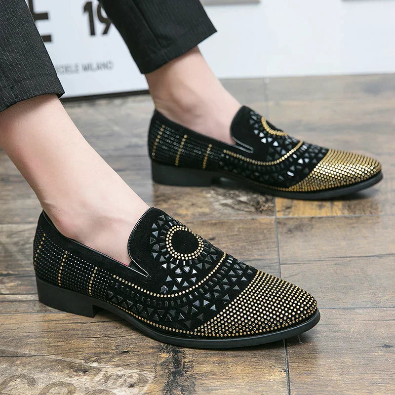 Oxford schoenen met studs en contrasterende biezen