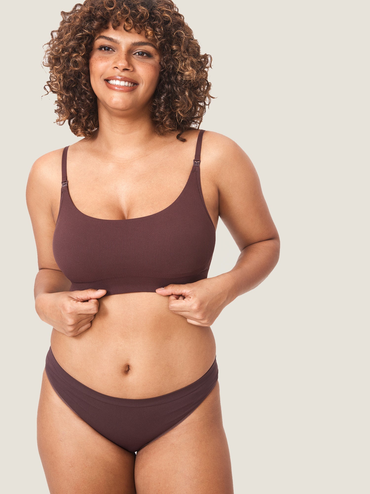 Voedingsbeha zonder beugel in ribstof – zachte voedingsbralette met uitneembare pads