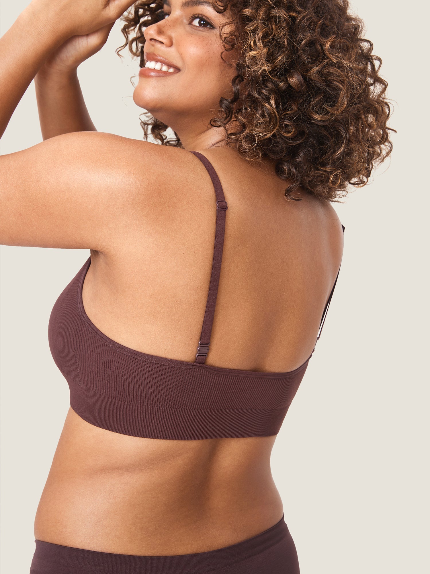 Voedingsbeha zonder beugel in ribstof – zachte voedingsbralette met uitneembare pads