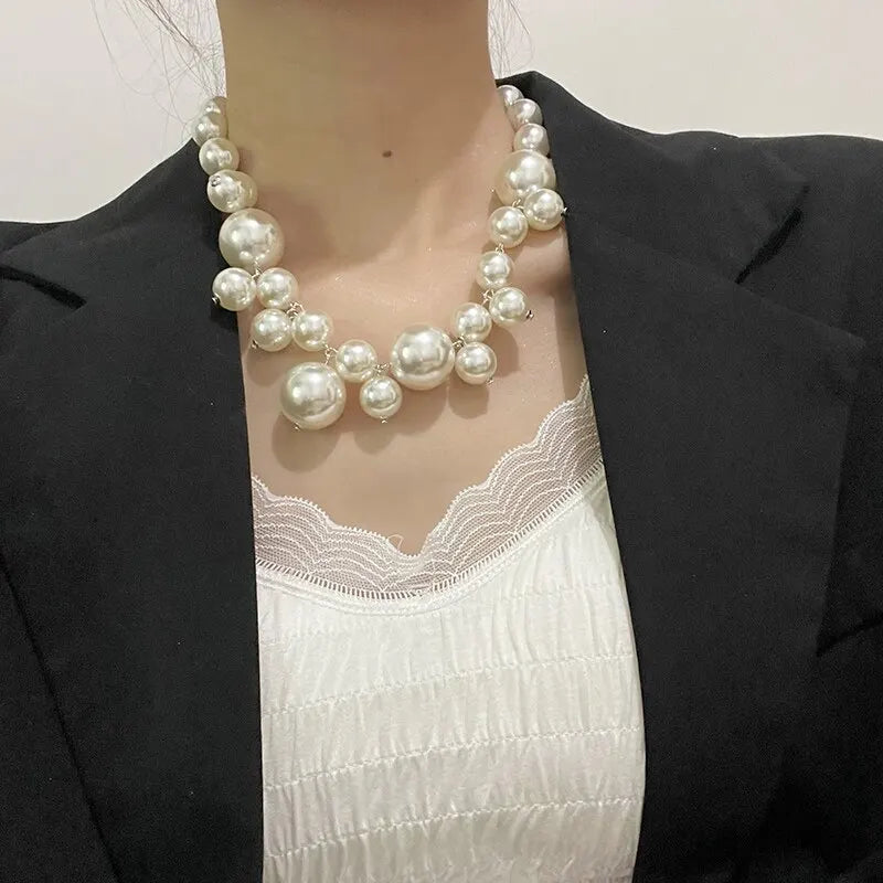 Grove parelketting met druppel detail