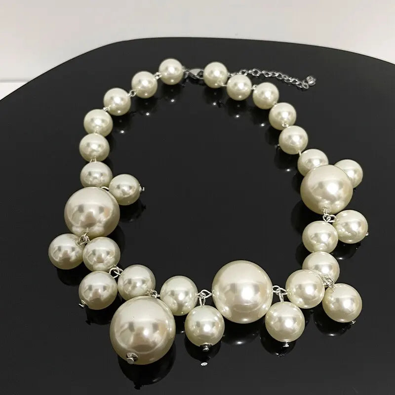 Grove parelketting met druppel detail