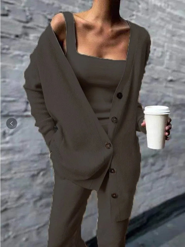 Gebreide driedelige set