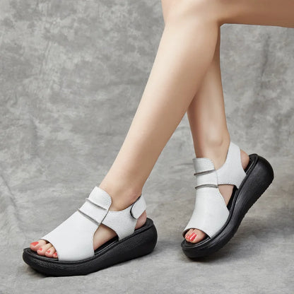 Sandalen met dikke zool en klittenbandsluiting