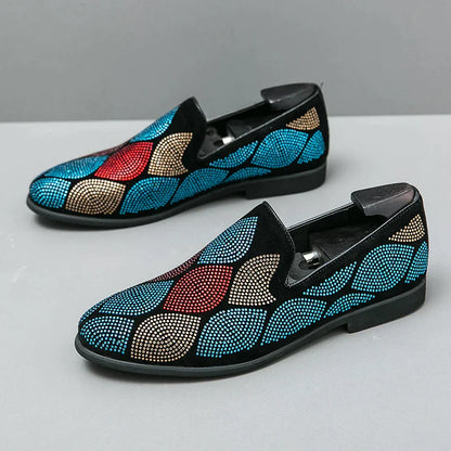 Moderne slip-on schoenen met geometrisch patroon