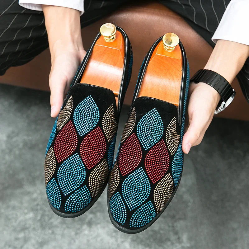 Moderne slip-on schoenen met geometrisch patroon