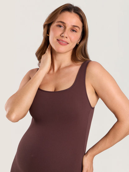 Zwangerschapsplaysuit in ribstof – romper met vierkante hals