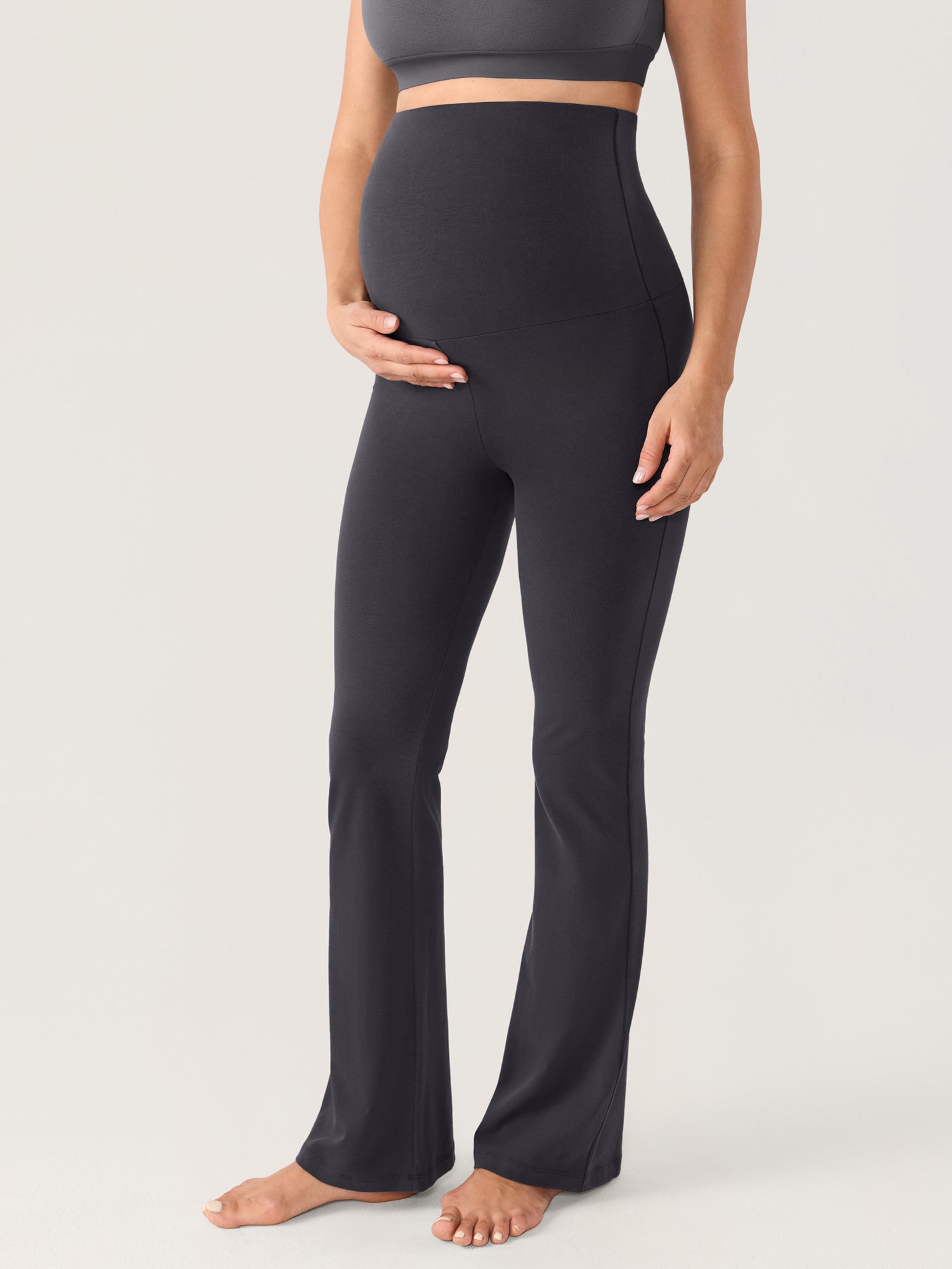 Zwangerschapsbroek van katoen met flare-pijpen – omslagtaille, 77 cm