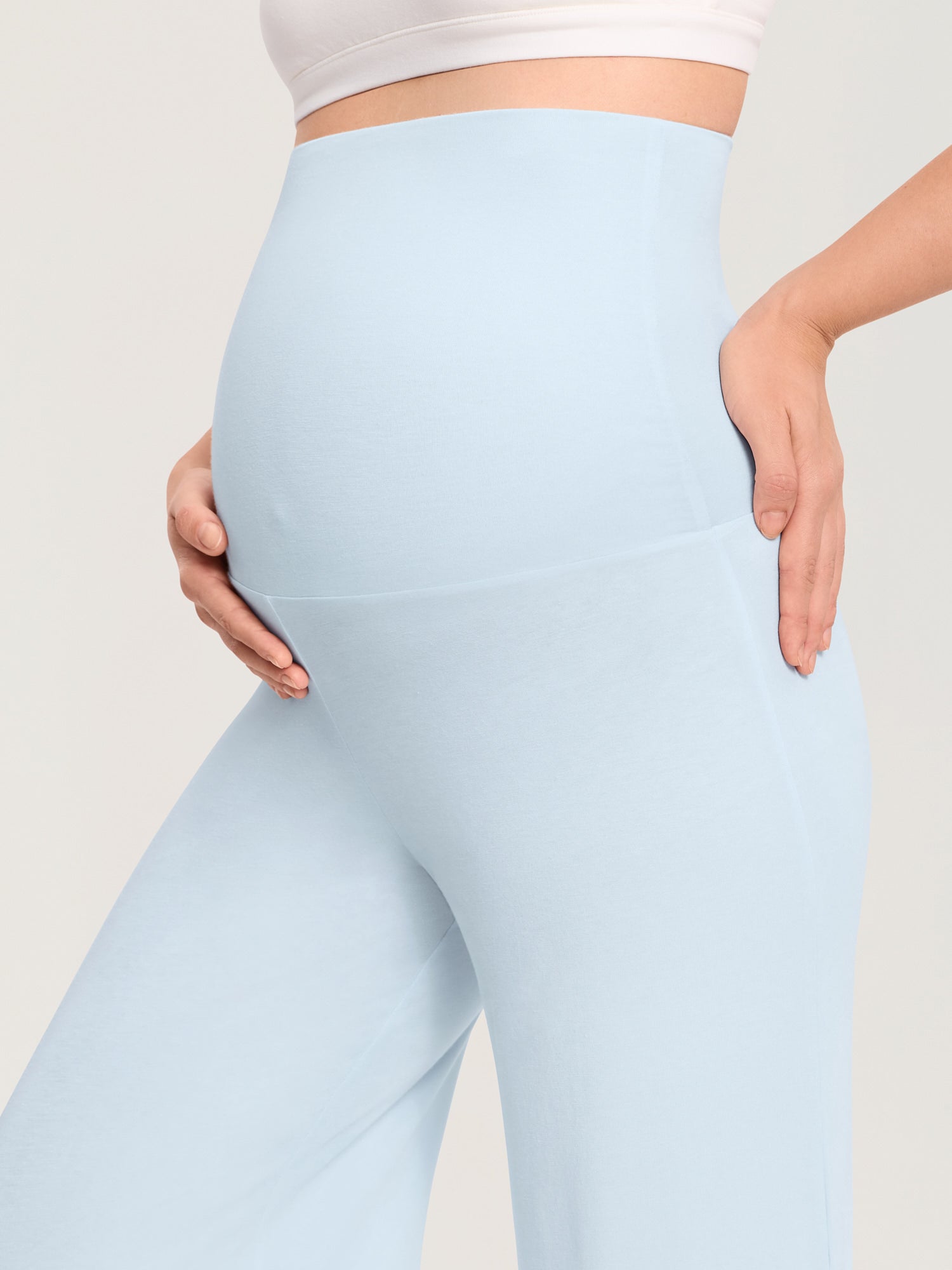 Zwangerschapsbroek met wijde pijpen in modal en katoen – omslagtaille, 72 cm