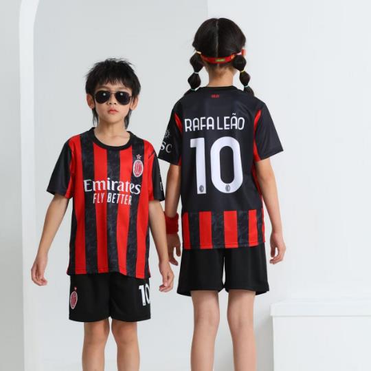 Voetbaltenue Kinderen - Shirt en Broekje - Trendy