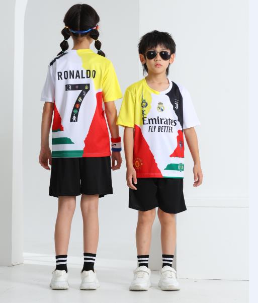 Ronaldo Voetbaltenue Kinderen - Shirt en Broekje