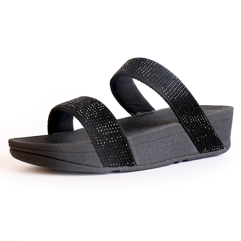 Strass-bevestigde strandsandalen voor de zomer