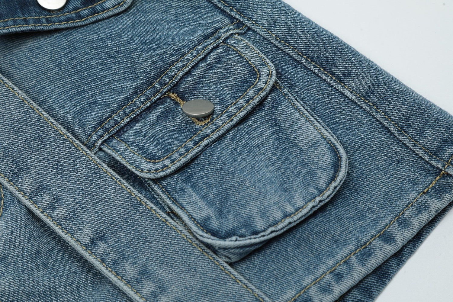 Veelzijdige denim rok met meerdere zakken