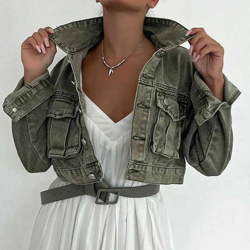 Kort spijkerjack met grote zakken