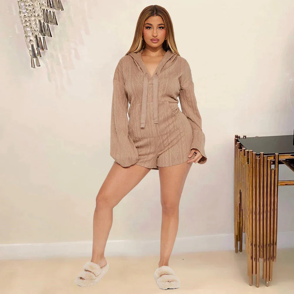 Gestructureerde jumpsuit met capuchon en zakken aan de voorkant