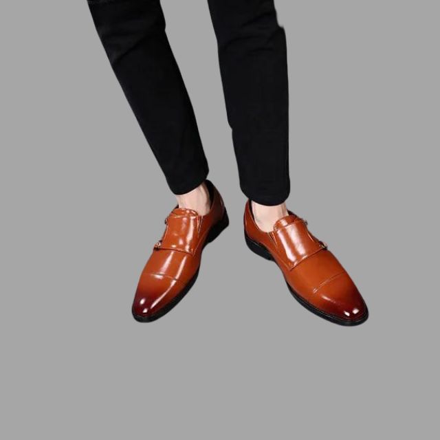 Elegante leren schoenen met monk riemen