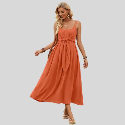 Mouwloze midi-jurk met knoopdetail aan de voorkant