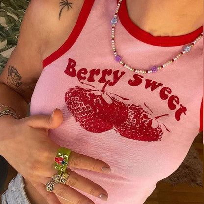 Berry Sweet grafische crop top met contrasterende boorden