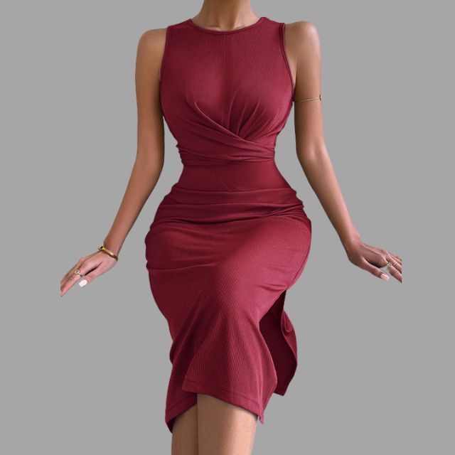 Geribde asymmetrische jurk met twist detail