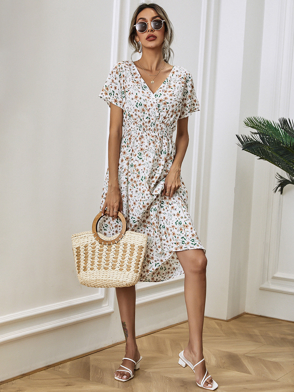 Elegante zomerjurk met bloemenprint