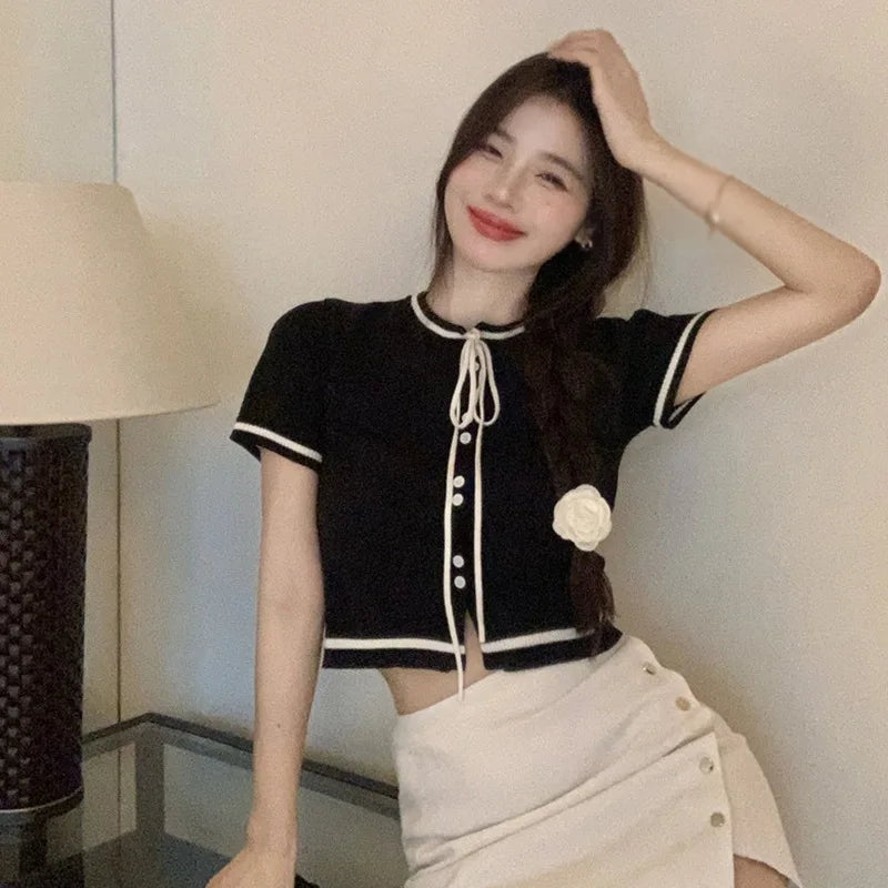 Gebreide top met korte mouwen en ronde halslijn