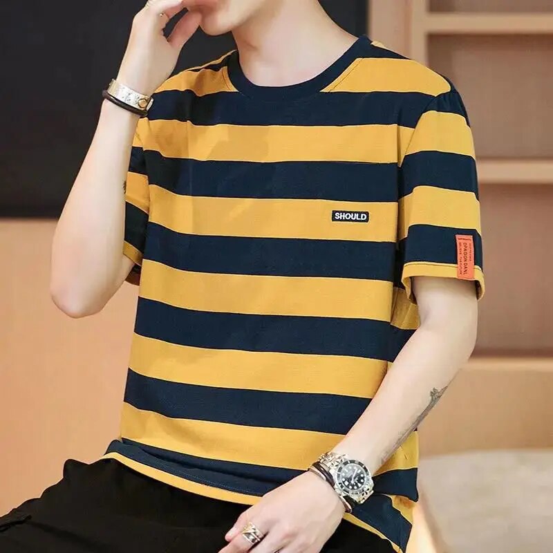 Gestreept T-shirt met contrasterende kleuren voor mannen