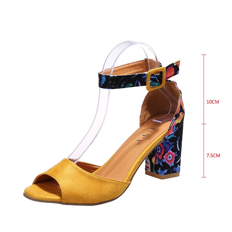 Larissa - stijlvolle sleehak sandalen 2023