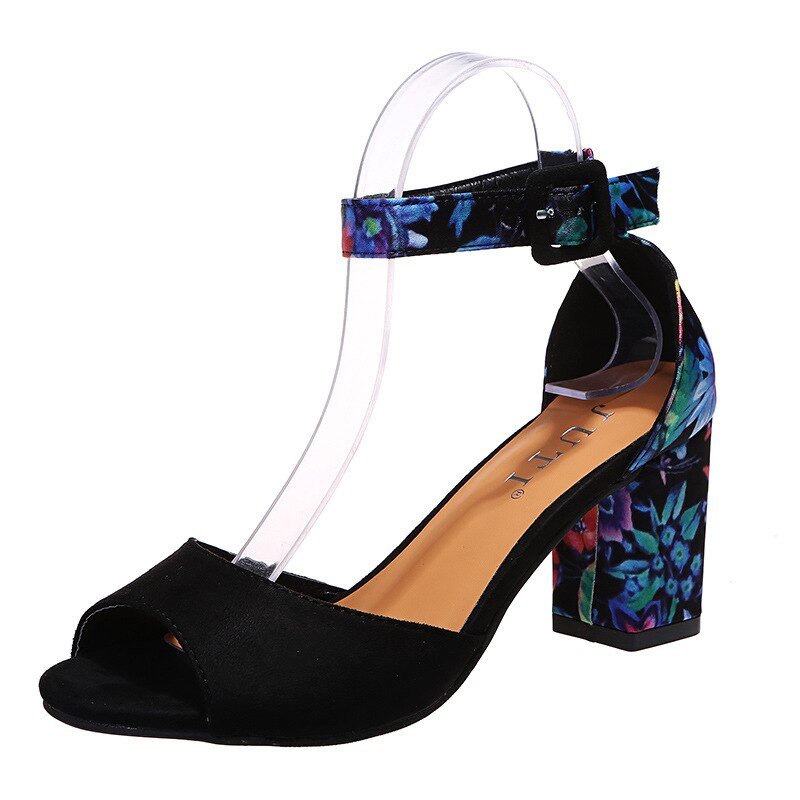 Larissa - stijlvolle sleehak sandalen 2023