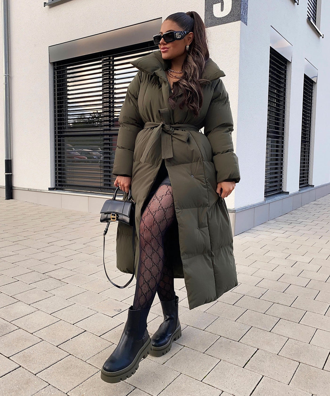 Khakikleurige jassen met knopen